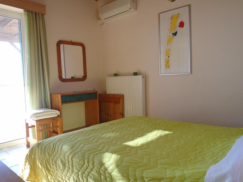 Tompras Village Paralia Demonias 部屋 写真